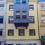 Meroddi Galata Mansion 3*
