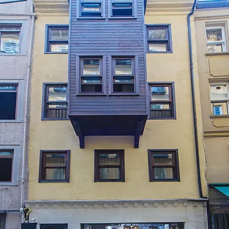 Meroddi Galata Mansion 3*