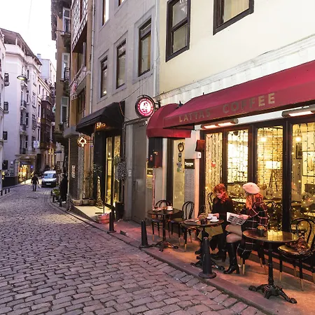 Meroddi Galata Mansion Стамбул