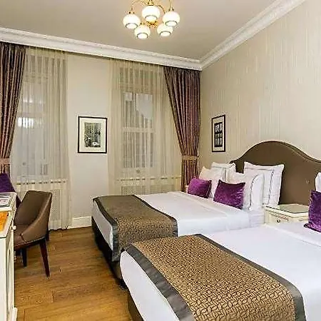 Meroddi Galata Mansion Hotel 3*
