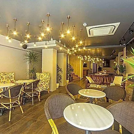 Meroddi Galata Mansion Hotel 3*