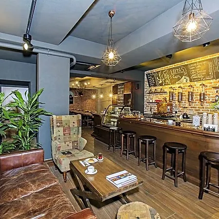 Meroddi Galata Mansion Hotel 3*