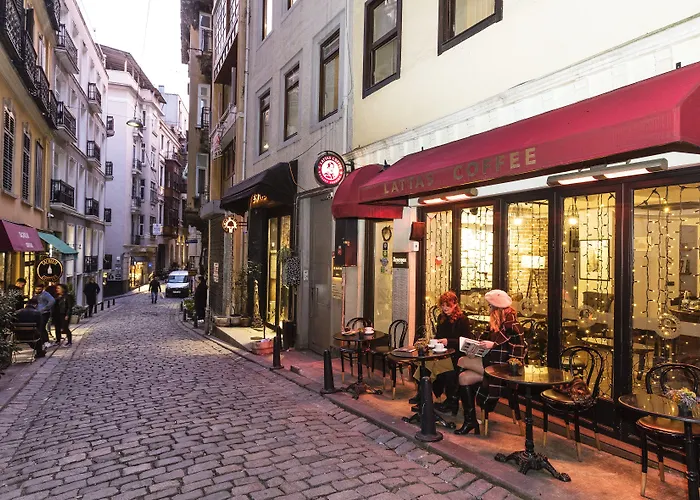 Meroddi Galata Mansion Стамбул