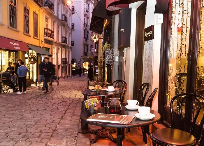 Отель Meroddi Galata Mansion 3*