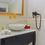 Отель Meroddi Galata Mansion