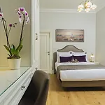Отель Meroddi Galata Mansion 3*
