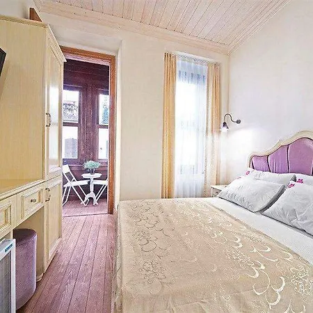 Otel Meroddi Galata Mansion
